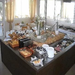 Thea Хотел 3*